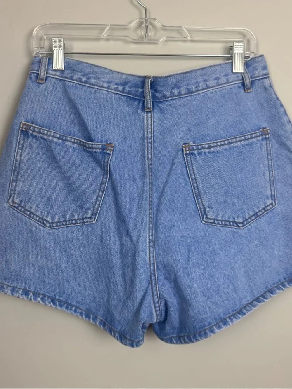 DENIM REPUBLIC | Vintage High-Rise Denim Shorts Button Detail Women’s Size 13/14
